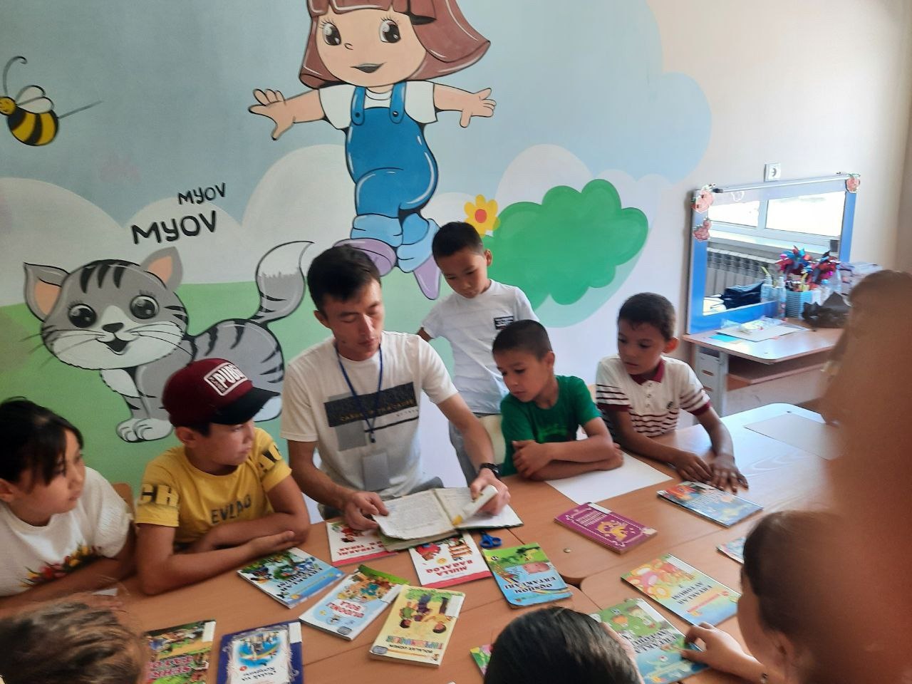 Davra suhbati bo'lib o'tdi.