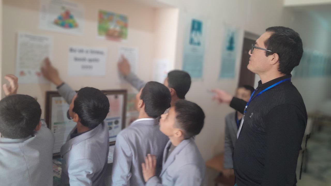 "Kitoblarda olam yashirin" nomli sayohat tashkil etildi.