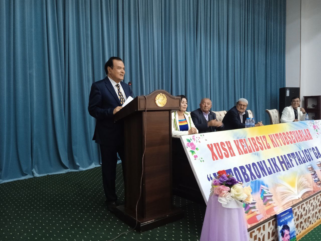 Do`stlik tuman Madaniyat saroyida O`zbekiston yozuvchilar uyushmasi a`zolari bilan uchrashuv bo`lib o`tdi.