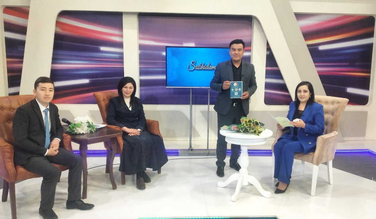 Do'stlik tuman Axborot-kutubxona markazi mutaxassislari "Subhidam" tonggi dasturi mehmoni bo'lishdi