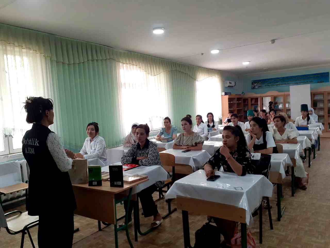 " O'tkir qalam sohibi " nomli davra suhbati tashkil qilindi.