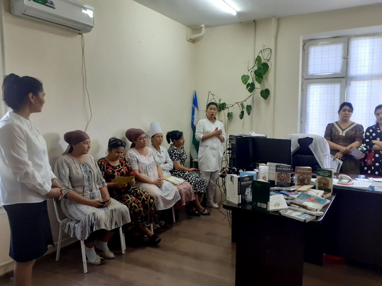 "Kitobxon onalar kuni" munosabati bilan davra suhbati tashkil qilindi