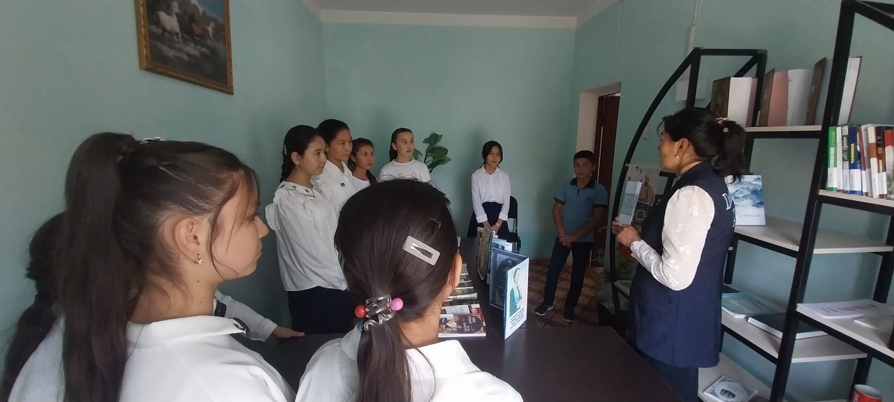 Abu Rayhon Beruniy tavalludining 1050 yilligi munosabati bilan kitobxon o`quvchilar ishtirokida davra suhbati tashkil qilindi.