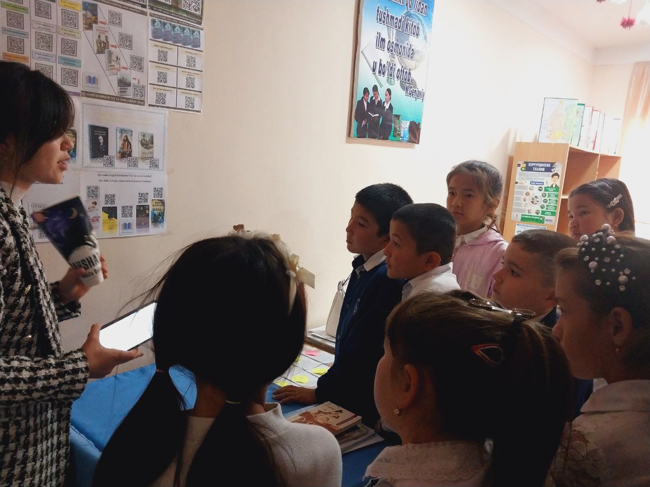 Qr kodli kitoblar targ`iboti amalga oshirildi.