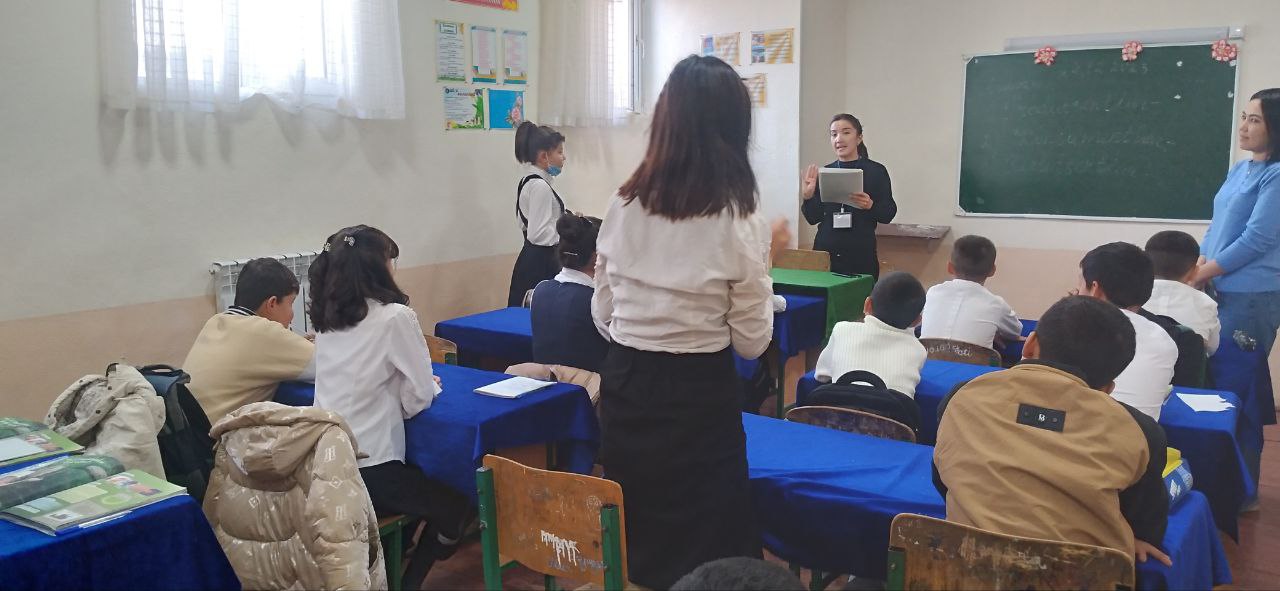 Kitobxon o`quvchilar ishtirokida qiziqarli viktorina o'yini tashkil qilindi.