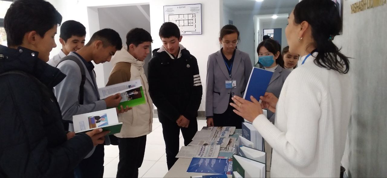 "Inson huquqlari oliy qadriyat " nomli huquqiy adabiyotlar ko'rgazmasi tashkil etildi.