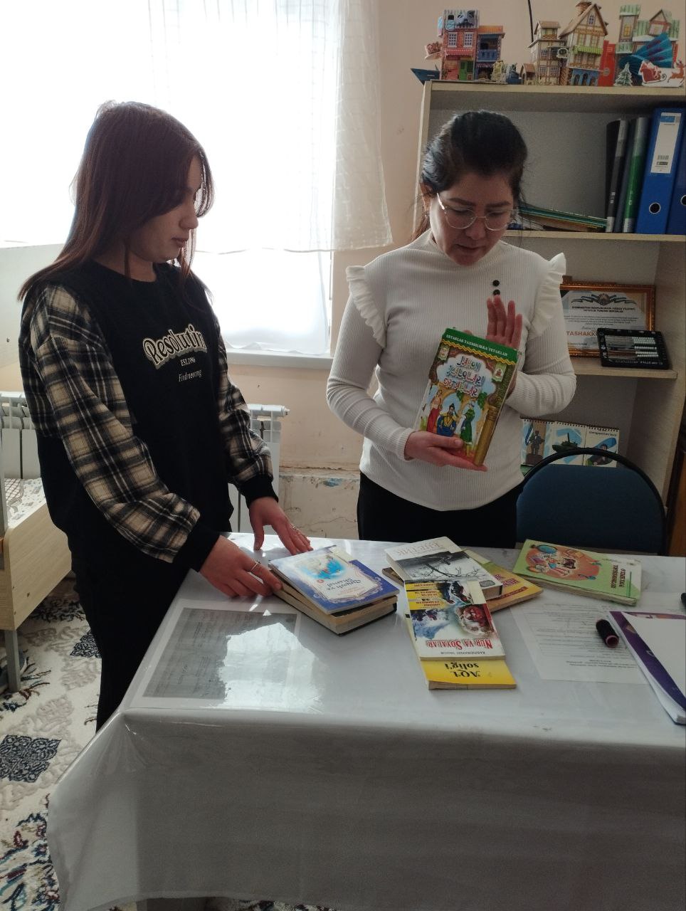 Ko`chma kutubxona loyihasi doirasida targ`ibot ishlari amalga oshirildi.