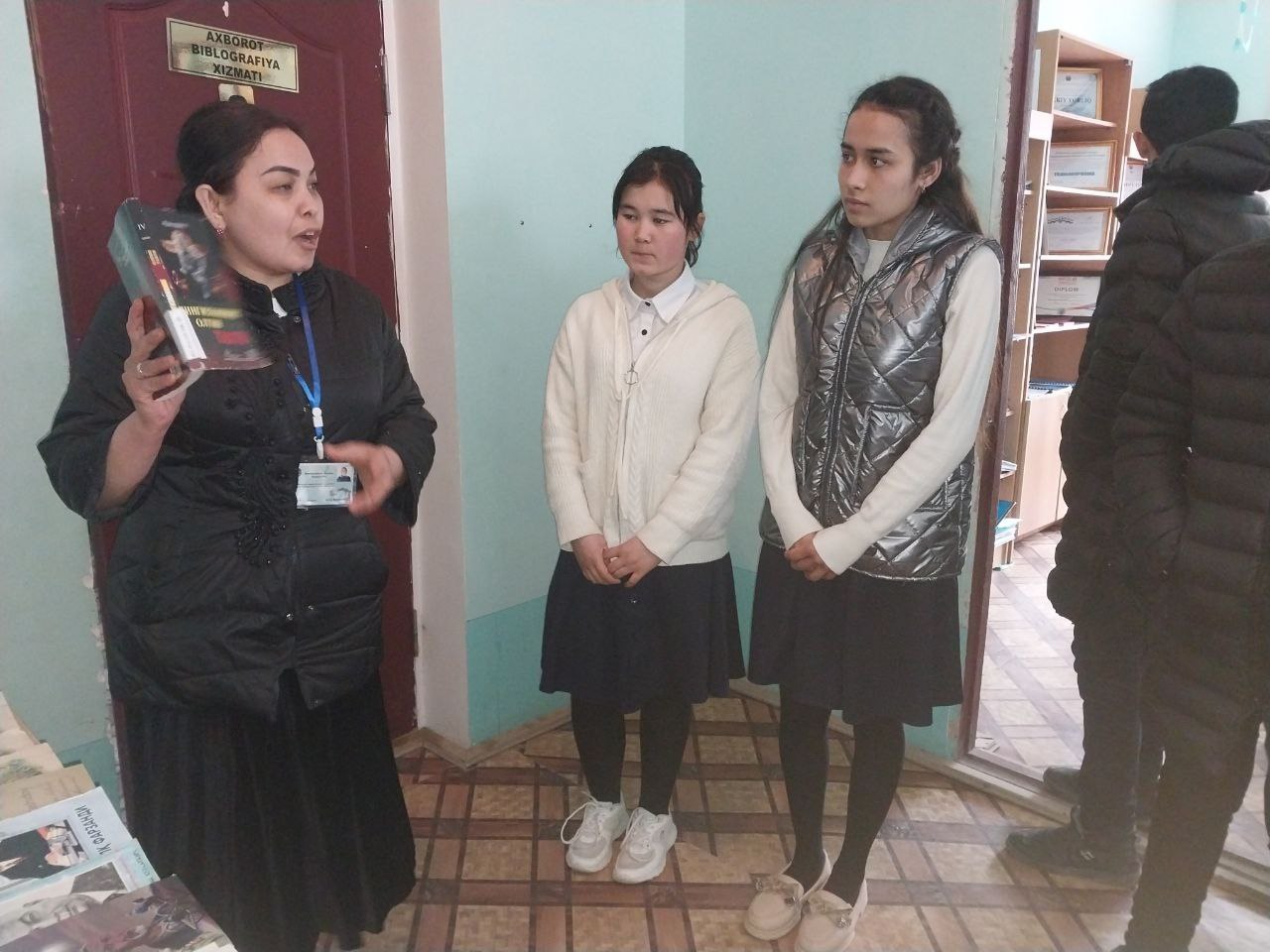 18-umumiy oʻrta taʼlim maktabi o'quvchilari ishtirokida davra suhbati tashkil qilindi.