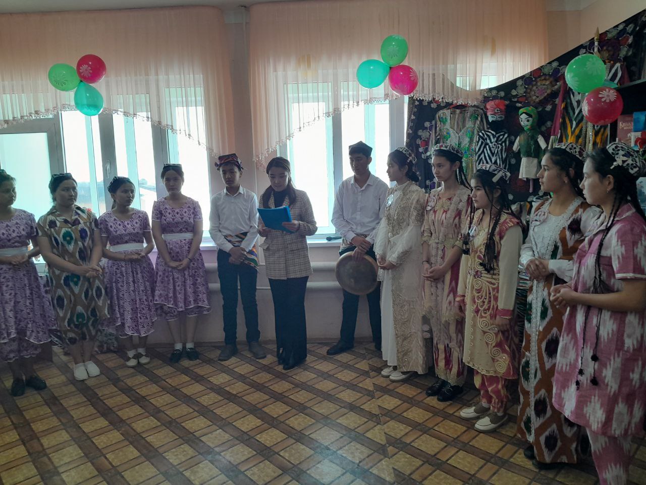 " Olam nurga to'lsin,  sen bilan NAVROʻZ! " shiori ostida tadbir tashkil etildi.