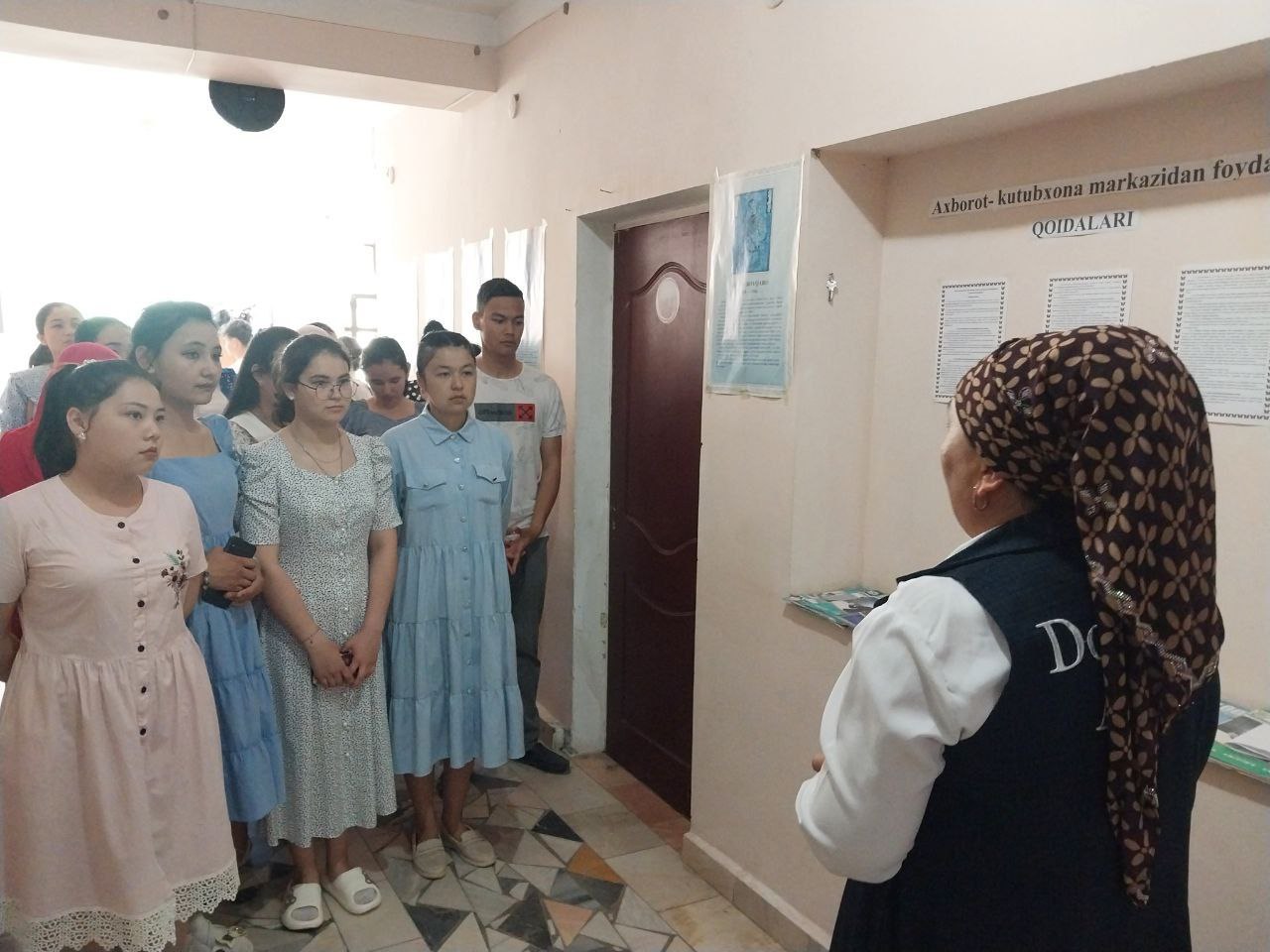 Jamoat salomatlik texnikumi talabalari ishtirokida " Kitobga oshno qalblar " nomli sayohat tashkil etildi.