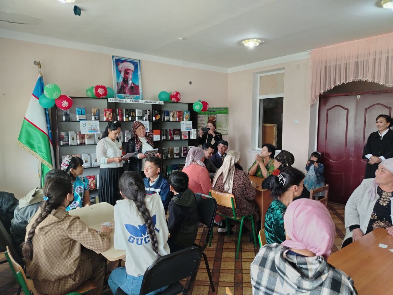 Kitobxonlik haftaligi dasturidan o'rin olgan "Eng yaxshi kitobxon  oila tanlovi" bo'lib otdi.