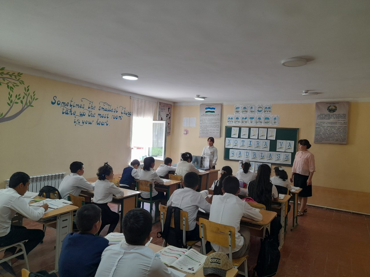 Do‘stlik tuman axborot-kutubxona markazi hamda 15- umumiy oʻrta taʼlim maktabi bilan hamkorlikda  ,,Ajdodlar xotirasi" nomli davra suhbati bilimdon oʻquvchilar ishtirokida tashkil etildi.