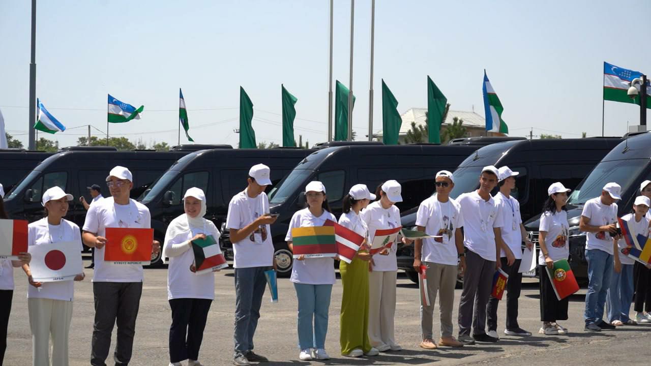 “II Xalqaro maqom san’ati anjumani” ishtirokchilari bayramona ruhda kutib olindi.