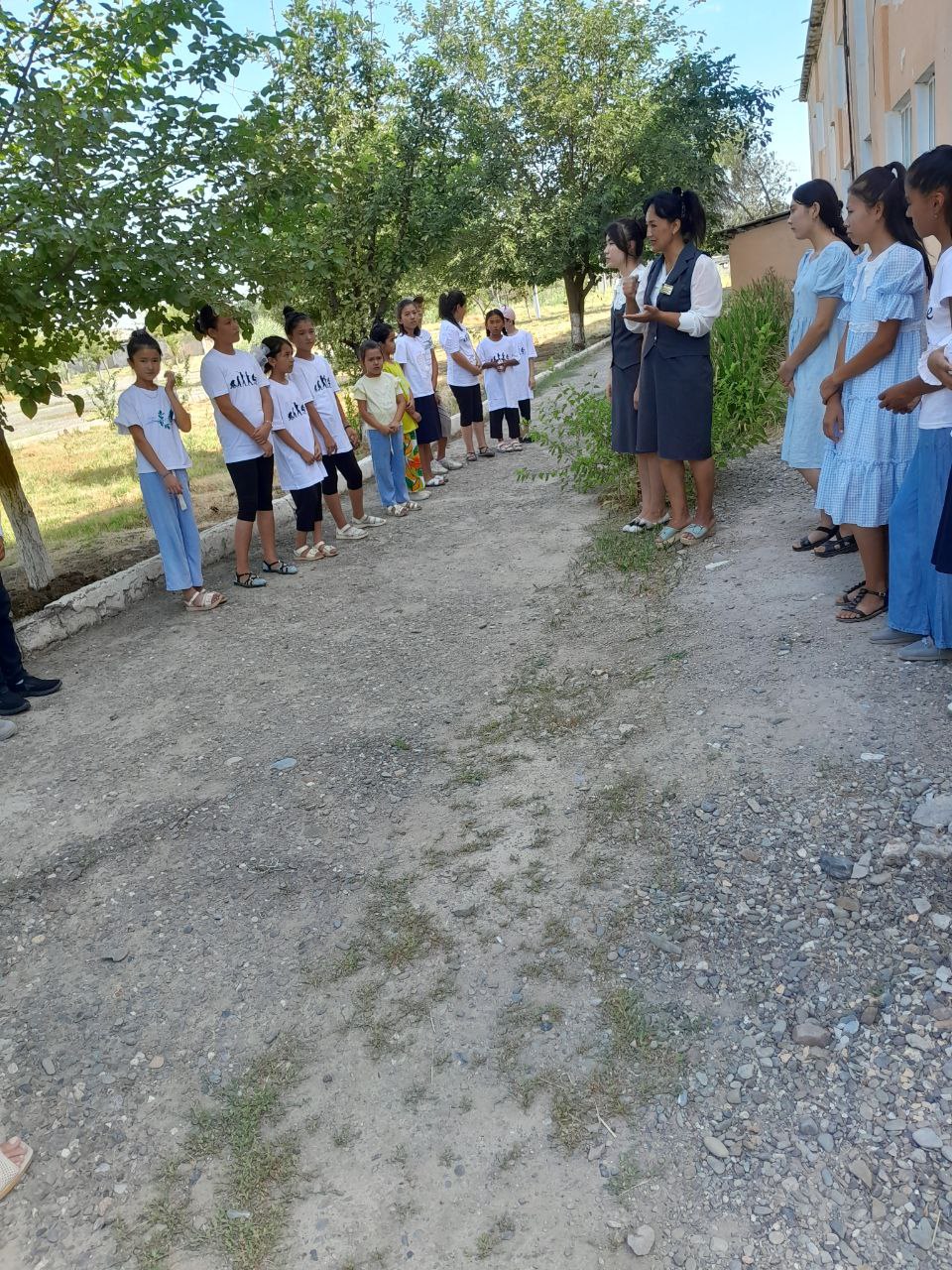 " Kitobga oshno bo'lgin bolajon " nomli davra suhbati tashkil etildi.