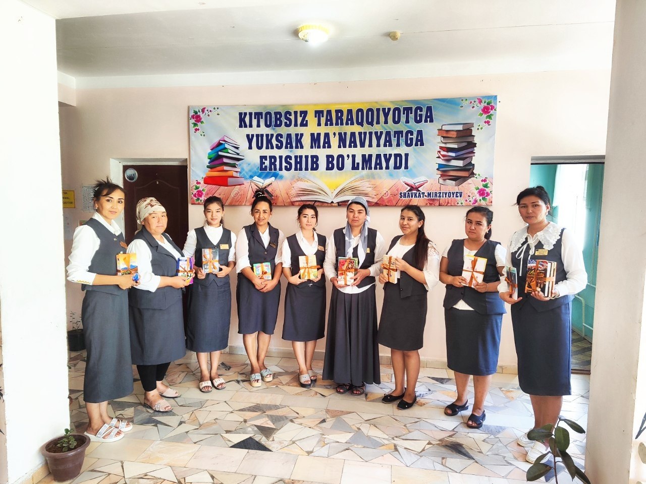 "Kutubxonamga kitob sovg'a qilaman" xayriya aksiyasi tashkil qilindi.
