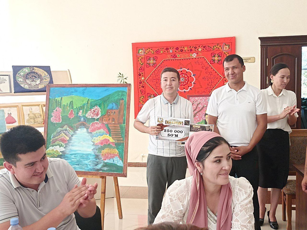 Tuman axborot-kutubxona markazi xodimlari ishtirokidagi navbatdagi "Zakovat" intellektual o'yini Mirzachoʻl tuman axborot-kutubxona markazi tomonidan tashkil qilindi.