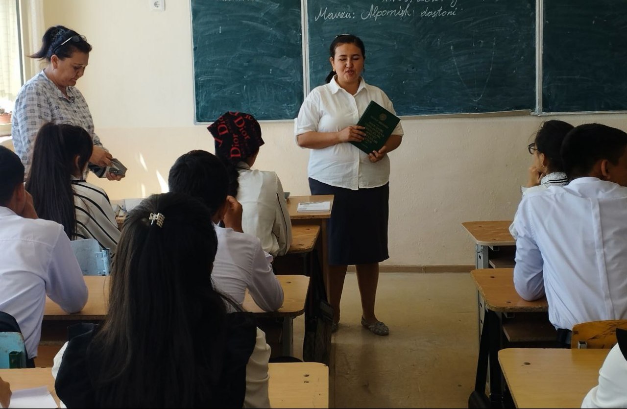 “Jamiyatda inson huquqlari o‘rni" mavzusida davra suhbati tashkil etildi.