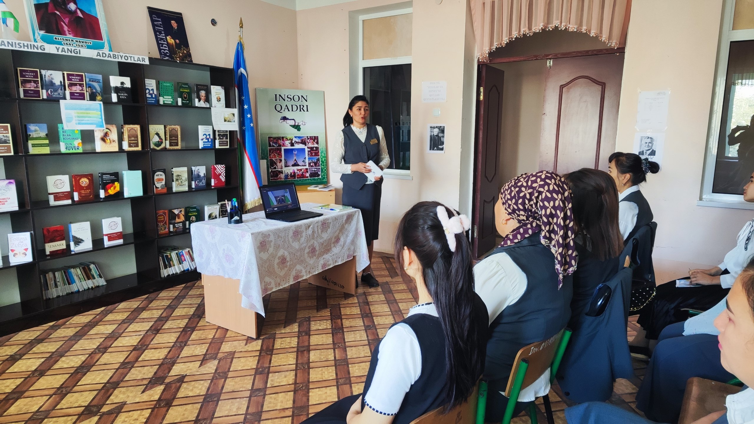 Do`stlik tuman axborot-kutubxona markazida  "Siyosiy-ma’rifat soati" bo‘lib o‘tdi.