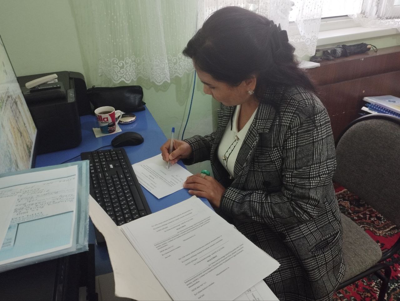 Koʻchma kutubxona doirasida 1-sonli DMTT dagi kitoblar koʻzdan kechirilib, nazoratdan oʻtkazildi va amaliy yordam koʻrsatildi.