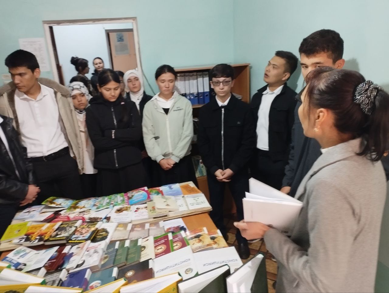 "Yangi adabiyotlar"  ko'rgazmasi tashkil qilindi.