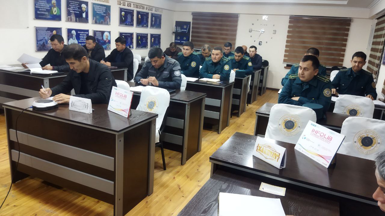 Do'stlik tuman axborot-kutubxona markazi xodimlari tomonidan Do'stlik tuman IIB bilan hamkorlikda davra suhbati tashkil qilindi.