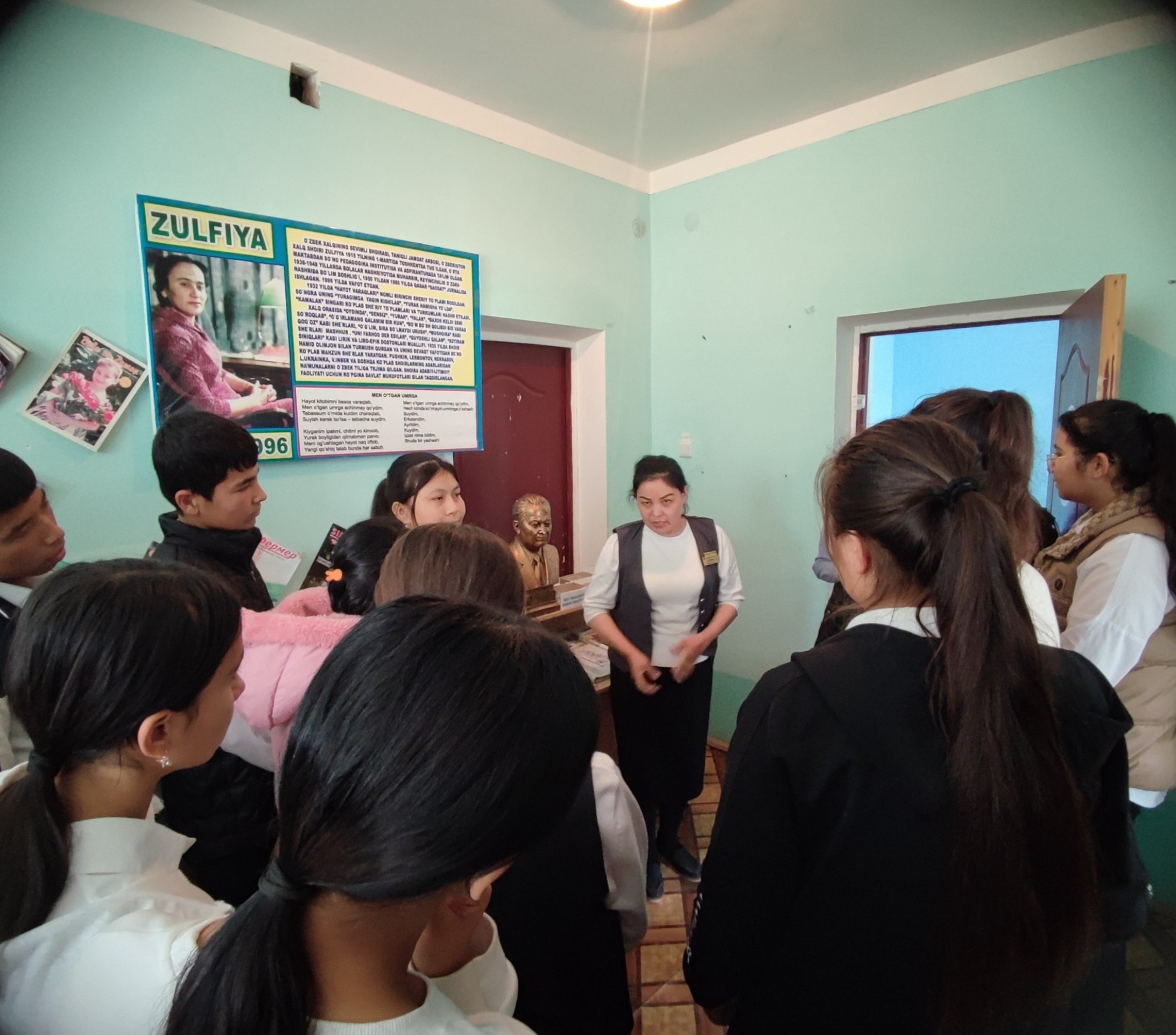 "Kitob kishilik tafakkurining ustuni" nomli sayohat tashkil qilindi.