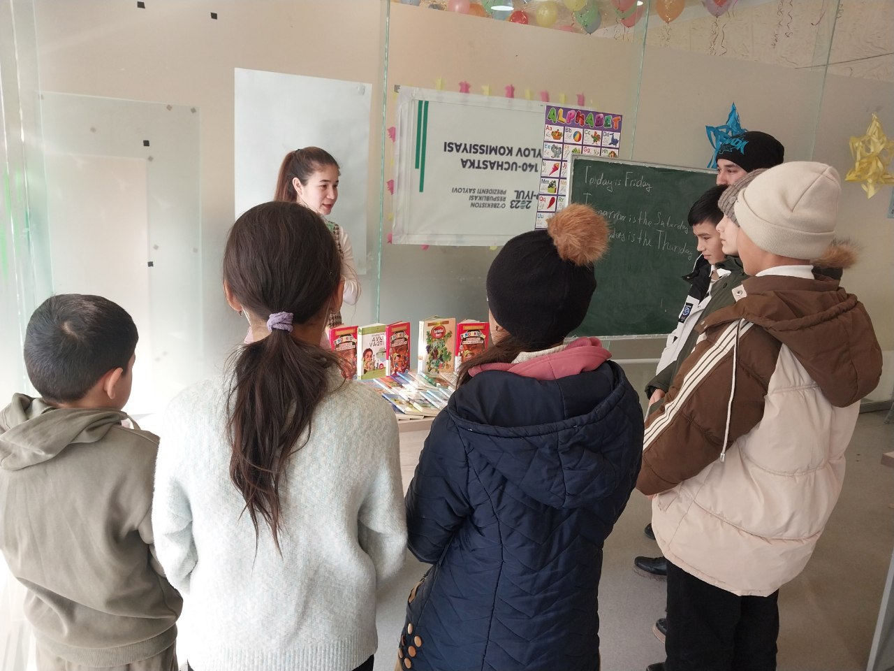 "Kitobxon bolajon" nomli adabiyotlar koʻrgazmasi tashkil etildi.