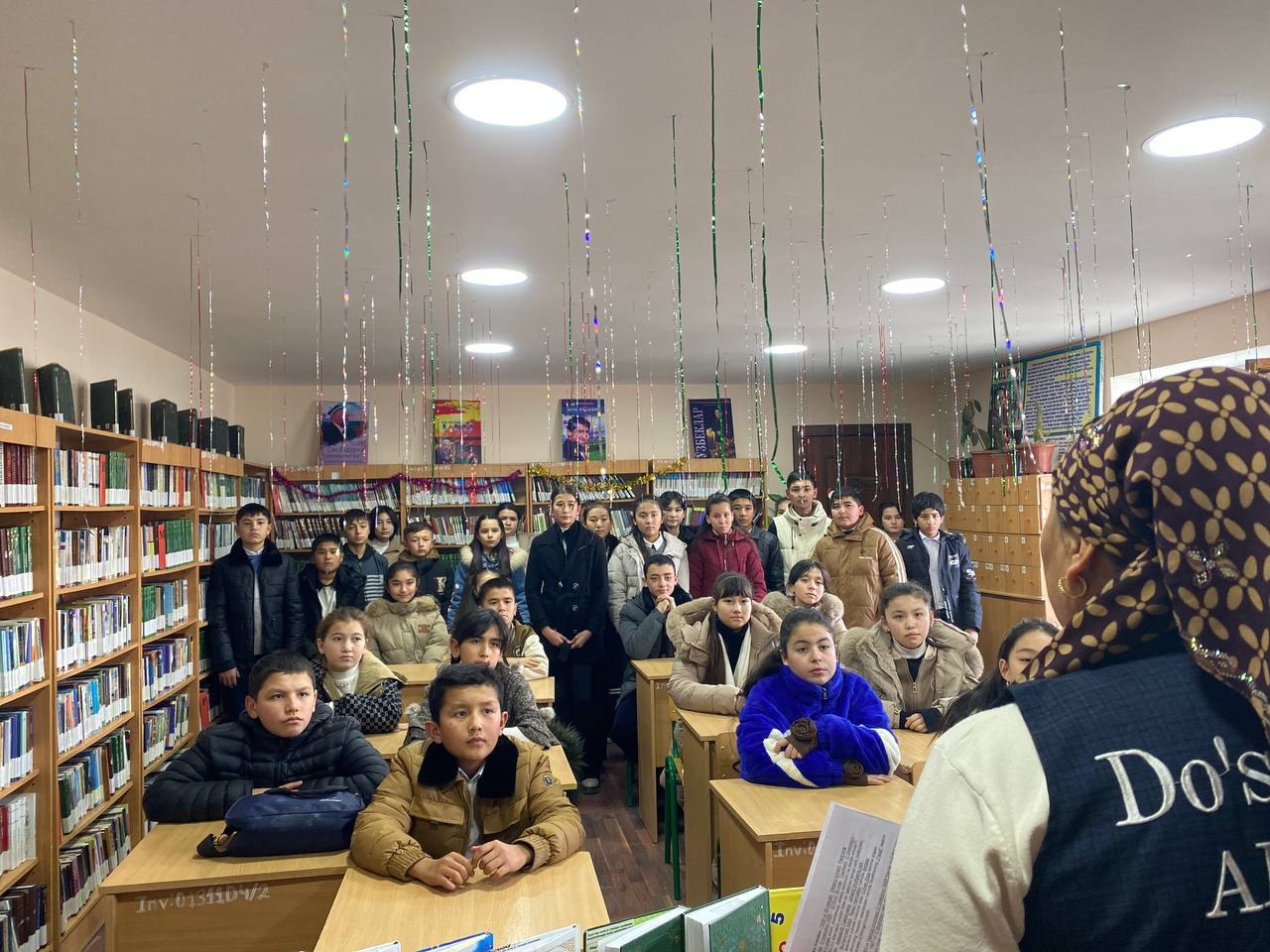 Faol kitobxon o'quvchilari ishtirokida  "Shoirning she'riyat durdonalari" nomli  bahs munozara kechasi tashkil qilindi.