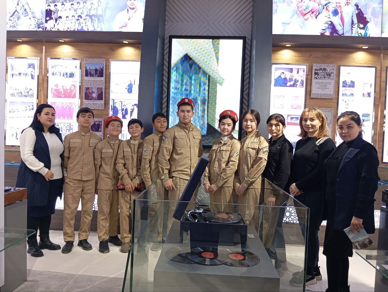 "Oʻzbekiston armiyasi mamlakat tayanchi- xalqimiz faxri" nomli sayohat tashkil etildi.