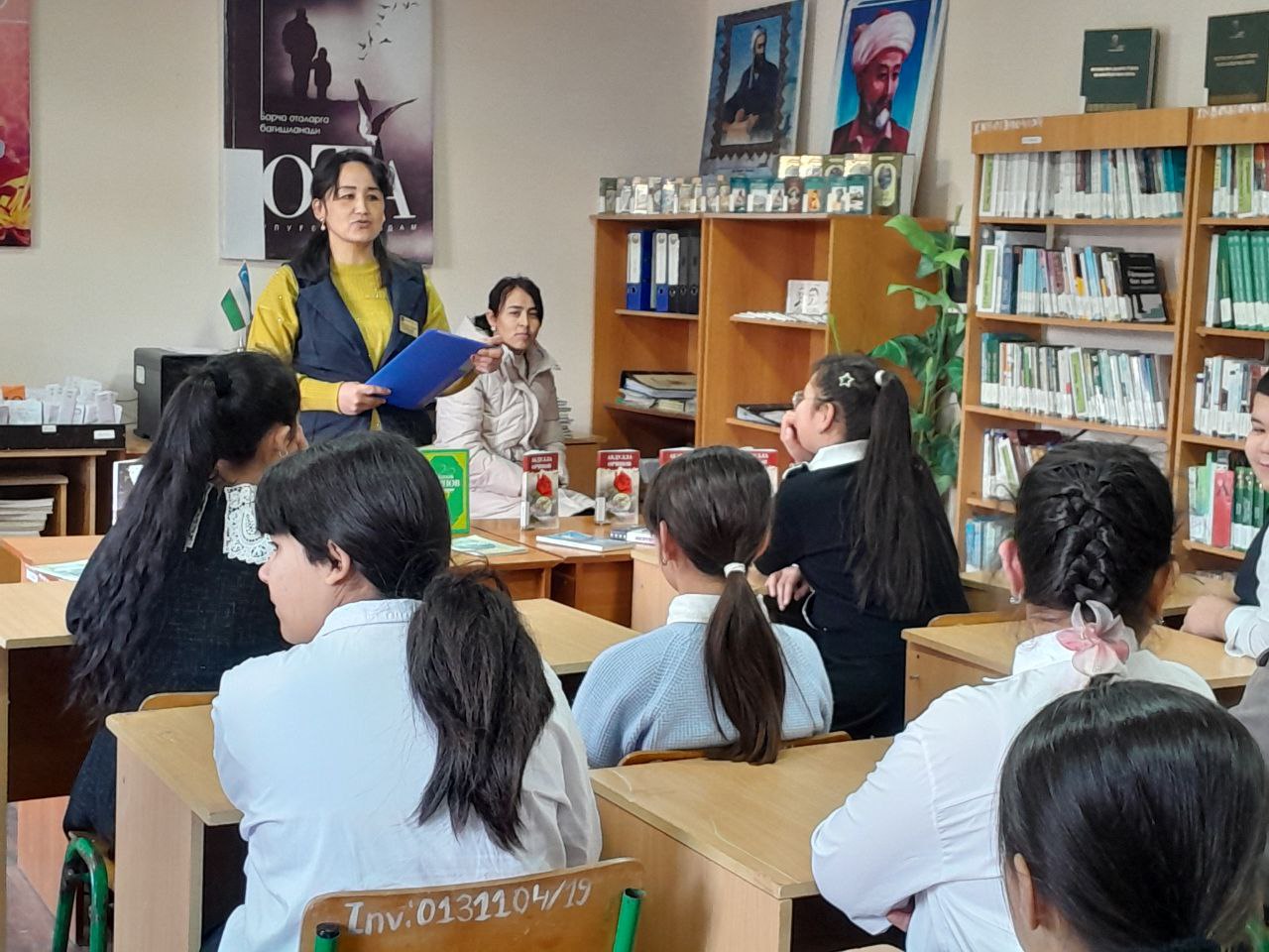 " Bir adib haqida suhbat " nomli davra suhbati tashkil etildi.