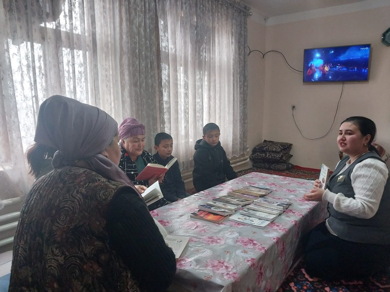 "Kitobxon onalar kuni" munosabati bilan mutolaa kechasi tashkil qilindi