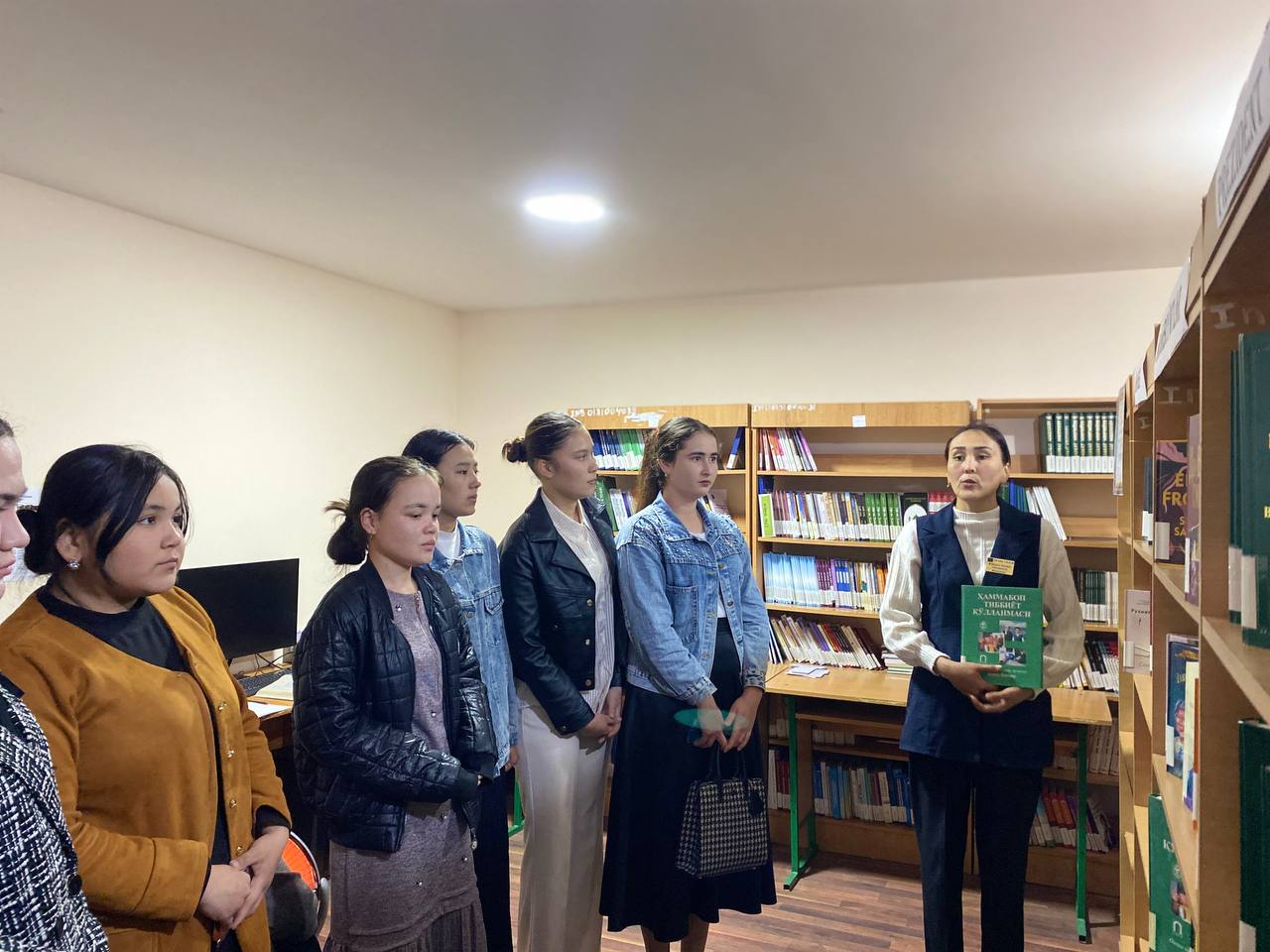 "Yangi adabiyotlar" ko'rgazmasi tashkil qilindi.