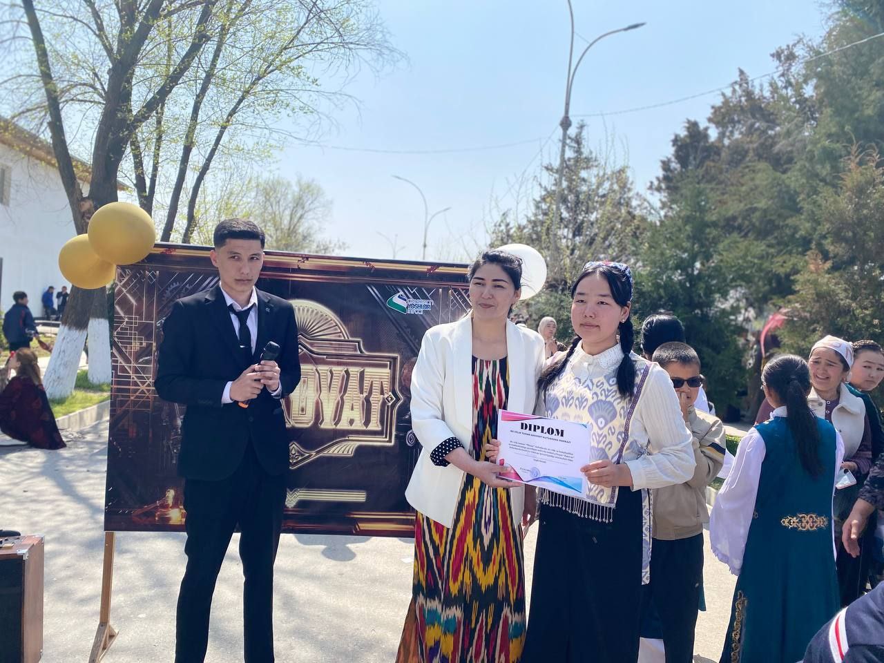 Axborot-kutubxona markazi tomonidan tashkil qilingan Zakovat intellektual o'yinida 4 ta maktab jamoalari oʻzaro bellashishdi.