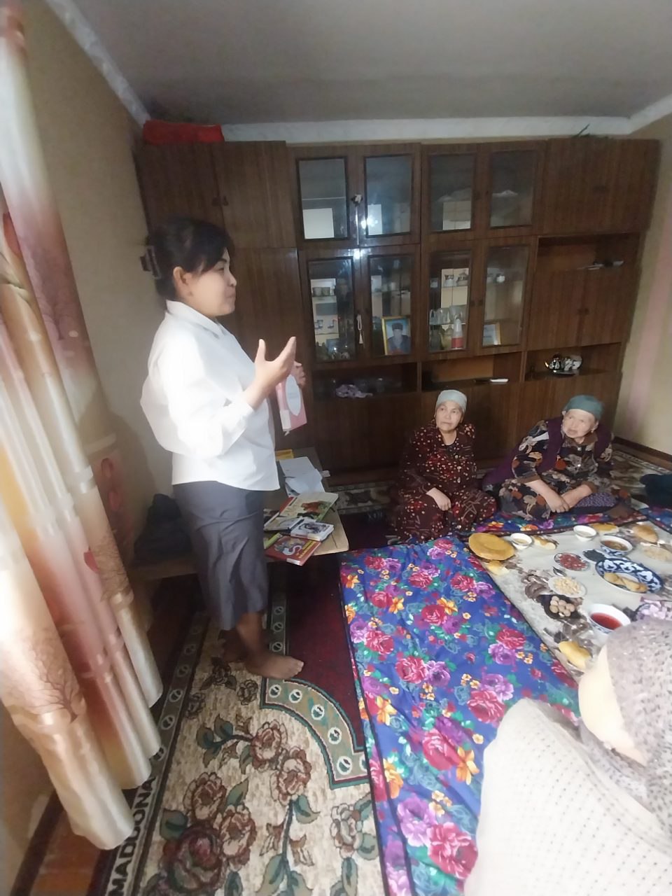 "Kitobxonlik oiladan boshlanadi" nomli Manas MFY aholisi o'rtasida targ'ibot ishlari olib borildi