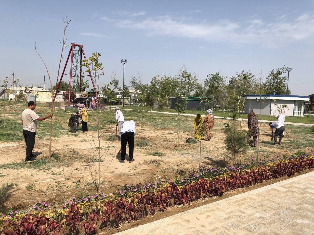 “Obod va fayzli mahalla- yurt ko'rki ” shiori ostida umumxalq xayriya hashari tashkil qilindi