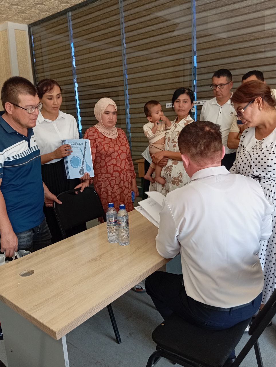 "Kitob va mutolaa haftaligi"  doirasida "Brayl"  alifbosidagi adabiyotlar ko‘rgazmasi tashkil etildi