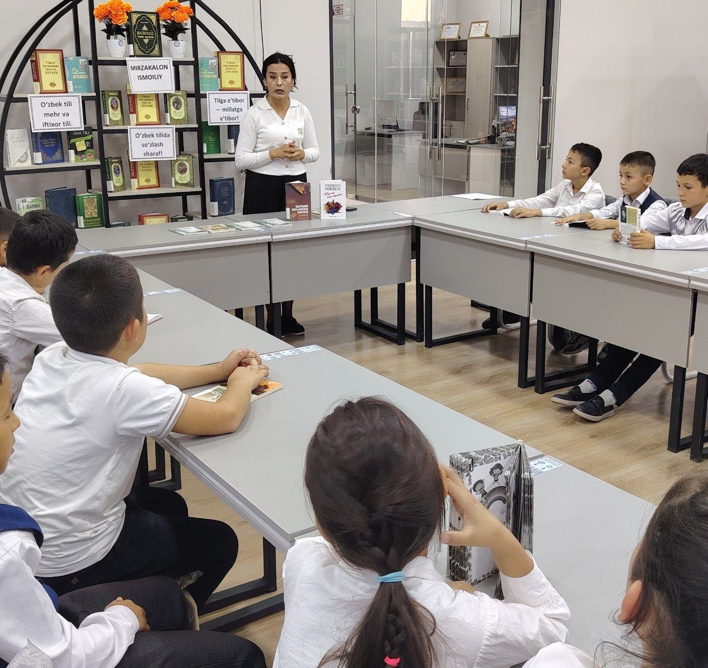 Mirzakalon Ismoiliy tavalludiga bagʻishlab davra suhbati oʻtkazildi.