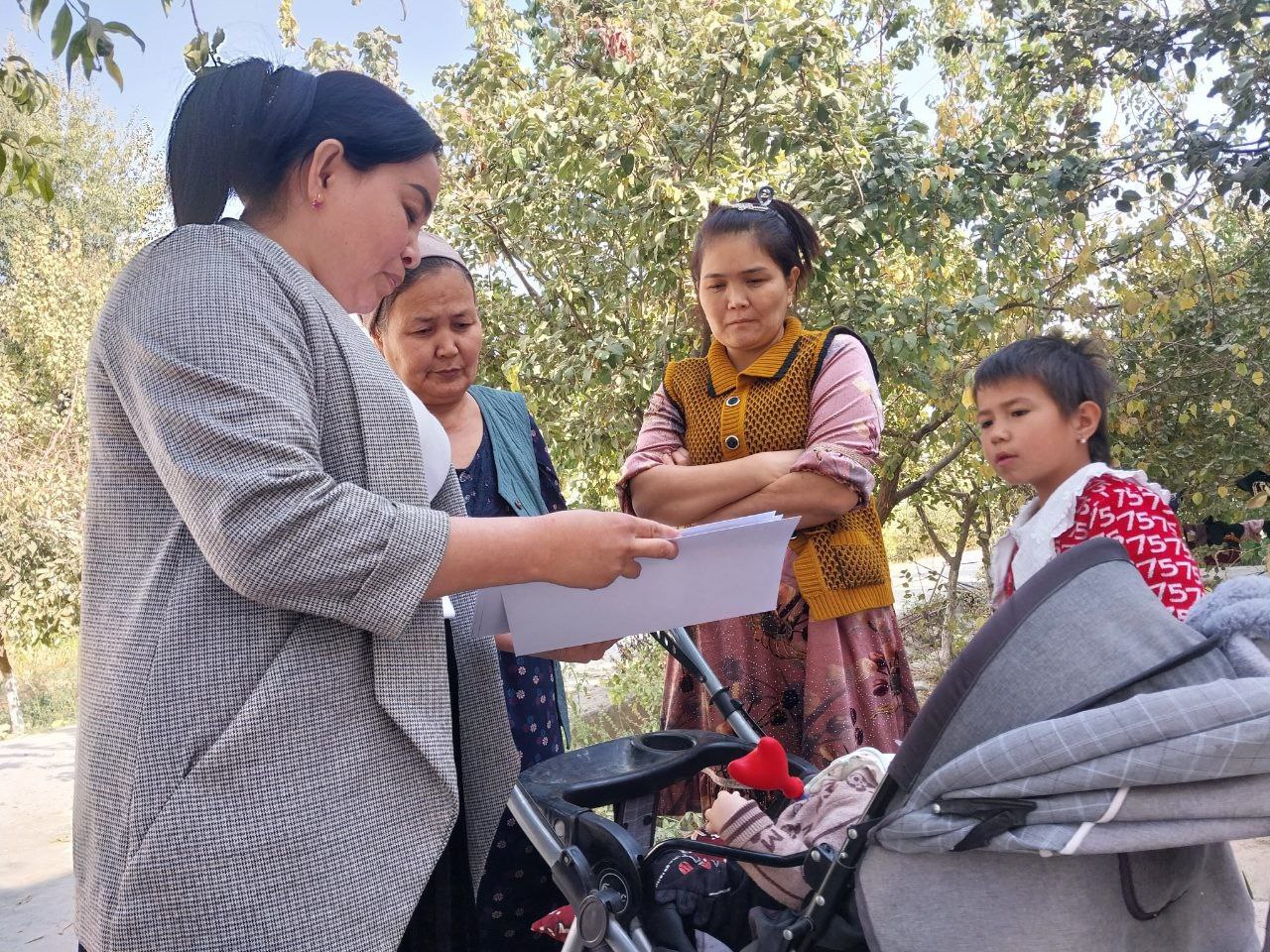 Do`stlik tuman axborot kutubxona markazining yangi binosi targ`iboti Manas mahallasida davom etmoqda