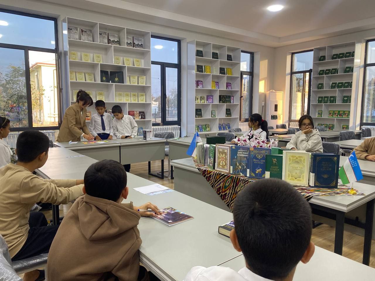 "Oʻzbek tili barchamizni birlashtiradi" deb nomlangan tadbir tashkil qilindi.T