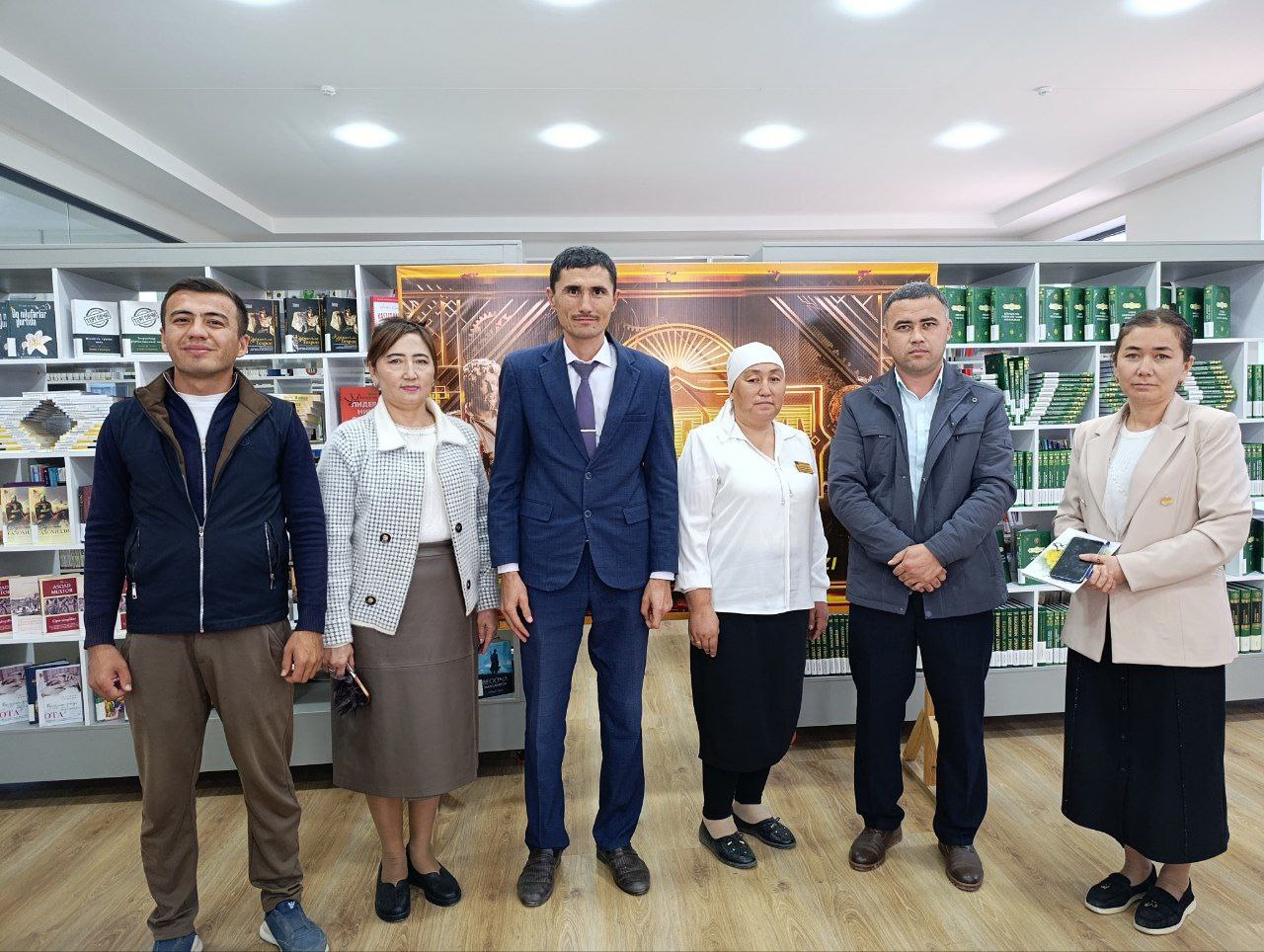 "Ustozlar davrasi" nomli 2 bosqichli Zakovat intellektual o'yini oʻtkazilmoqda