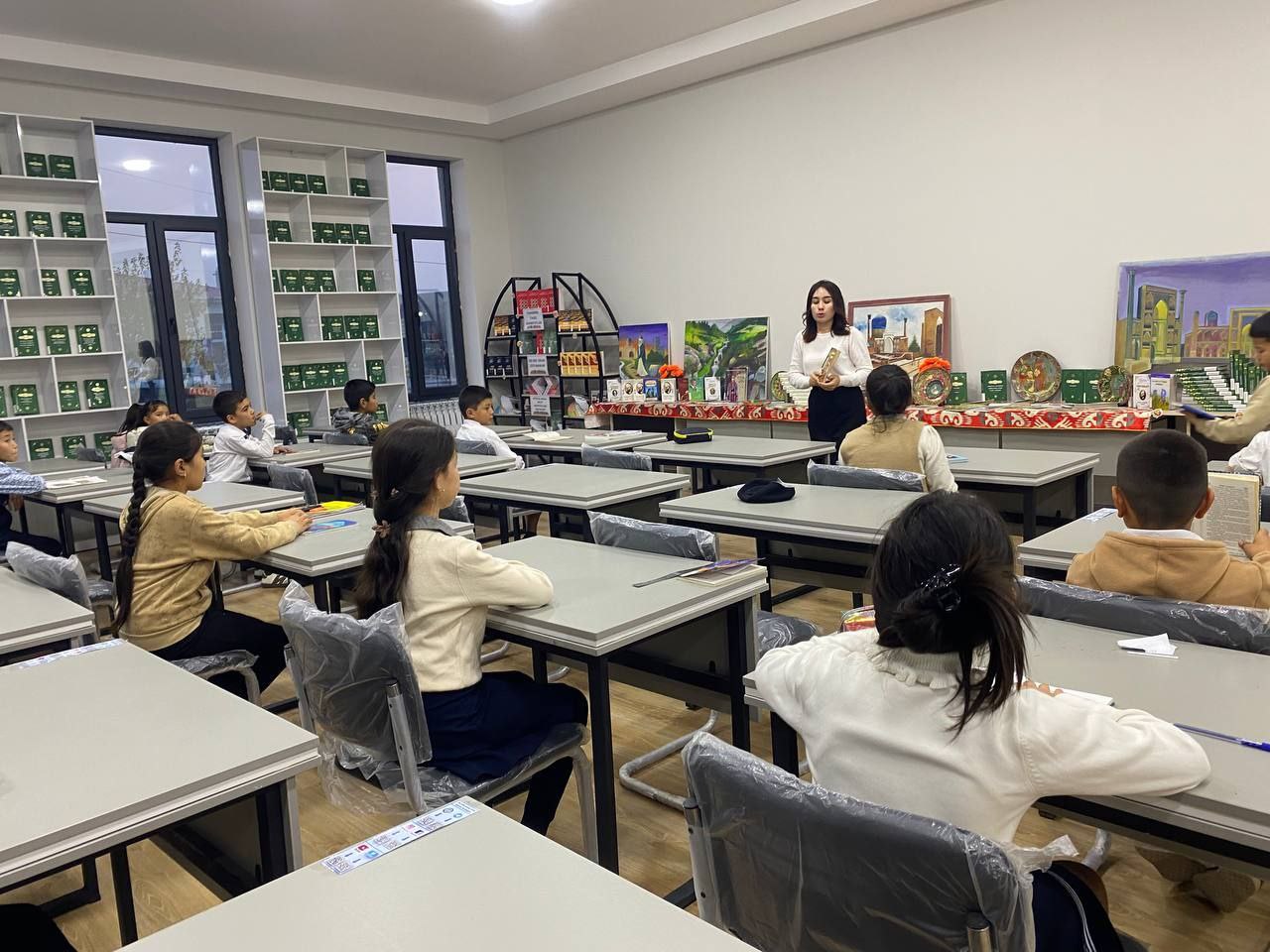 "Bir asar tarixi" shiori ostida davra suhbati tashkil qilindi