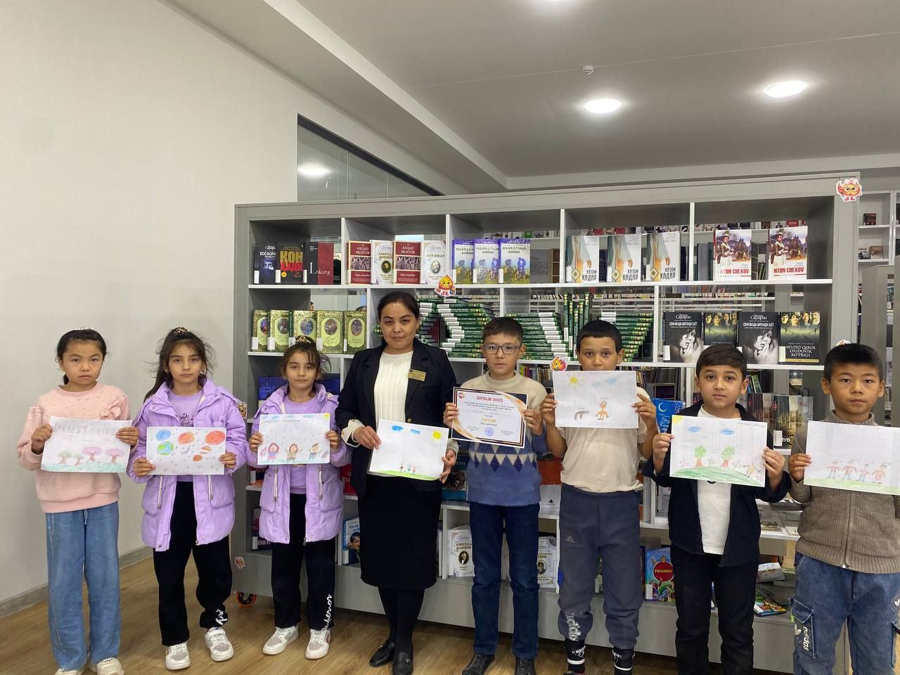 "Bag'rikenglik mening nazdimda" nomli  yosh kitobxonlar o'rtasida rasmlar tanlovi tashkil etildi.