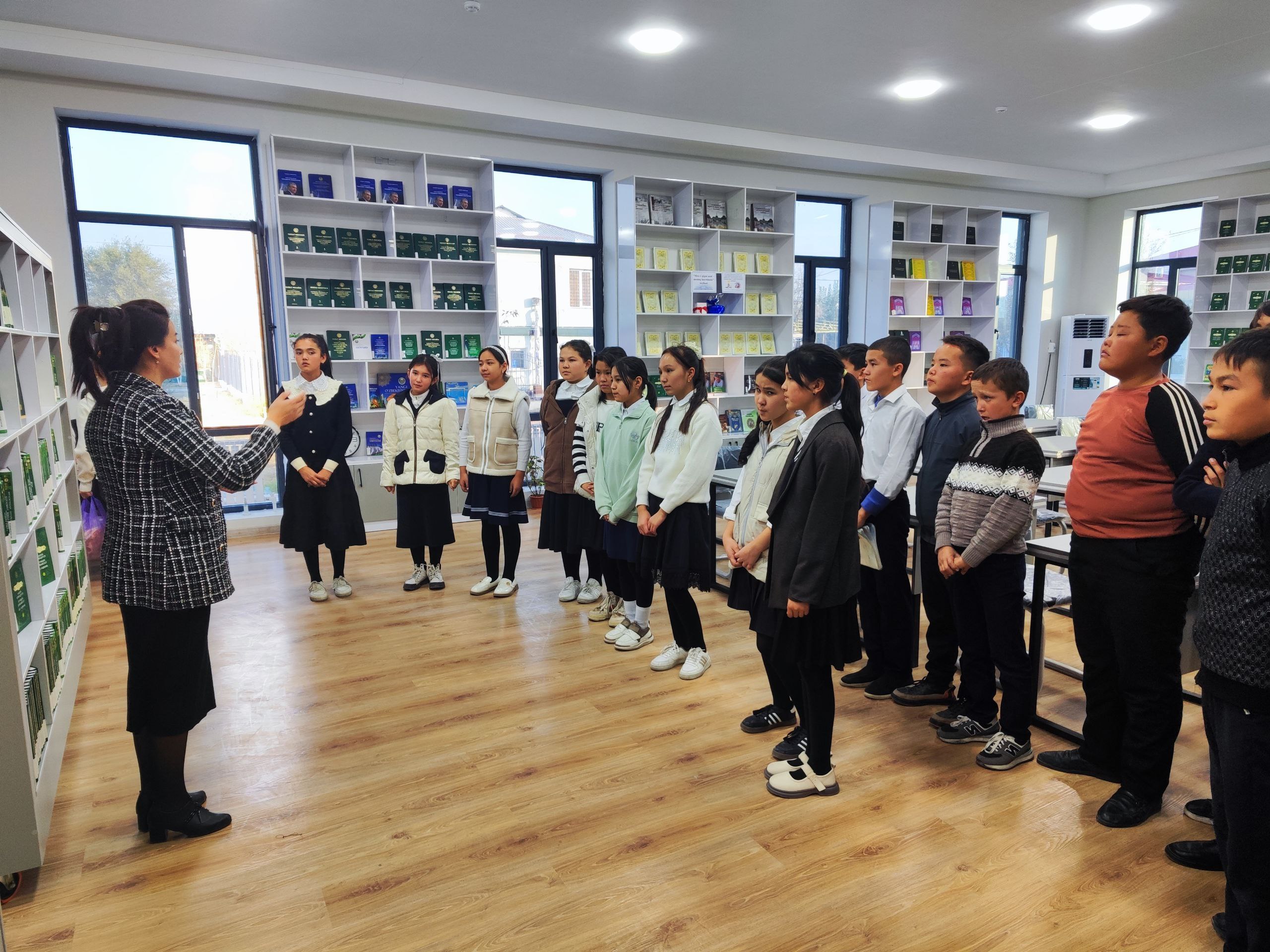 "Bilimlar olamiga xush kelibsiz " nomli sayohat tashkil qilindi.