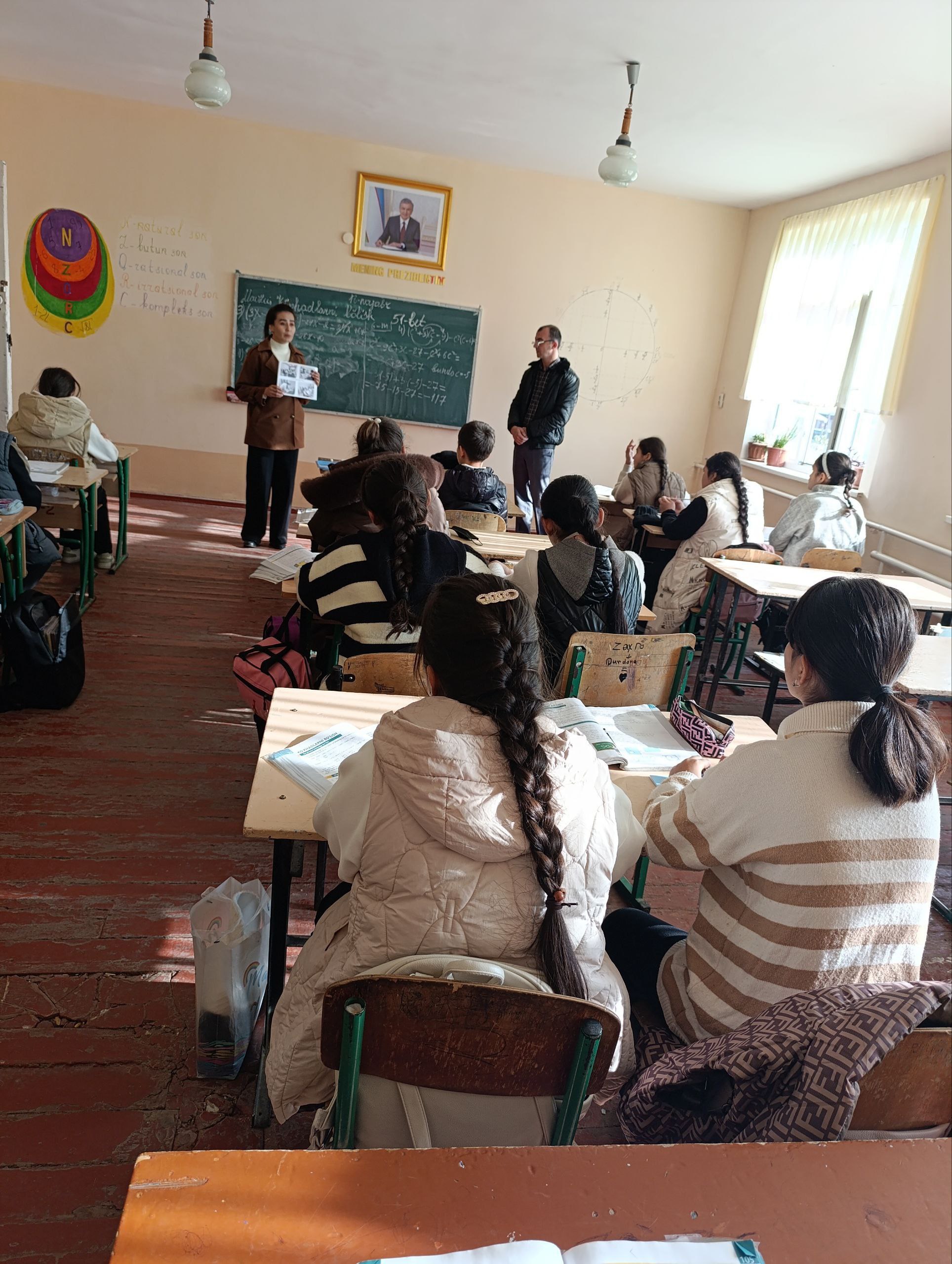 Kitobxonlik doirasida targʻibot ishlari olib borildi.