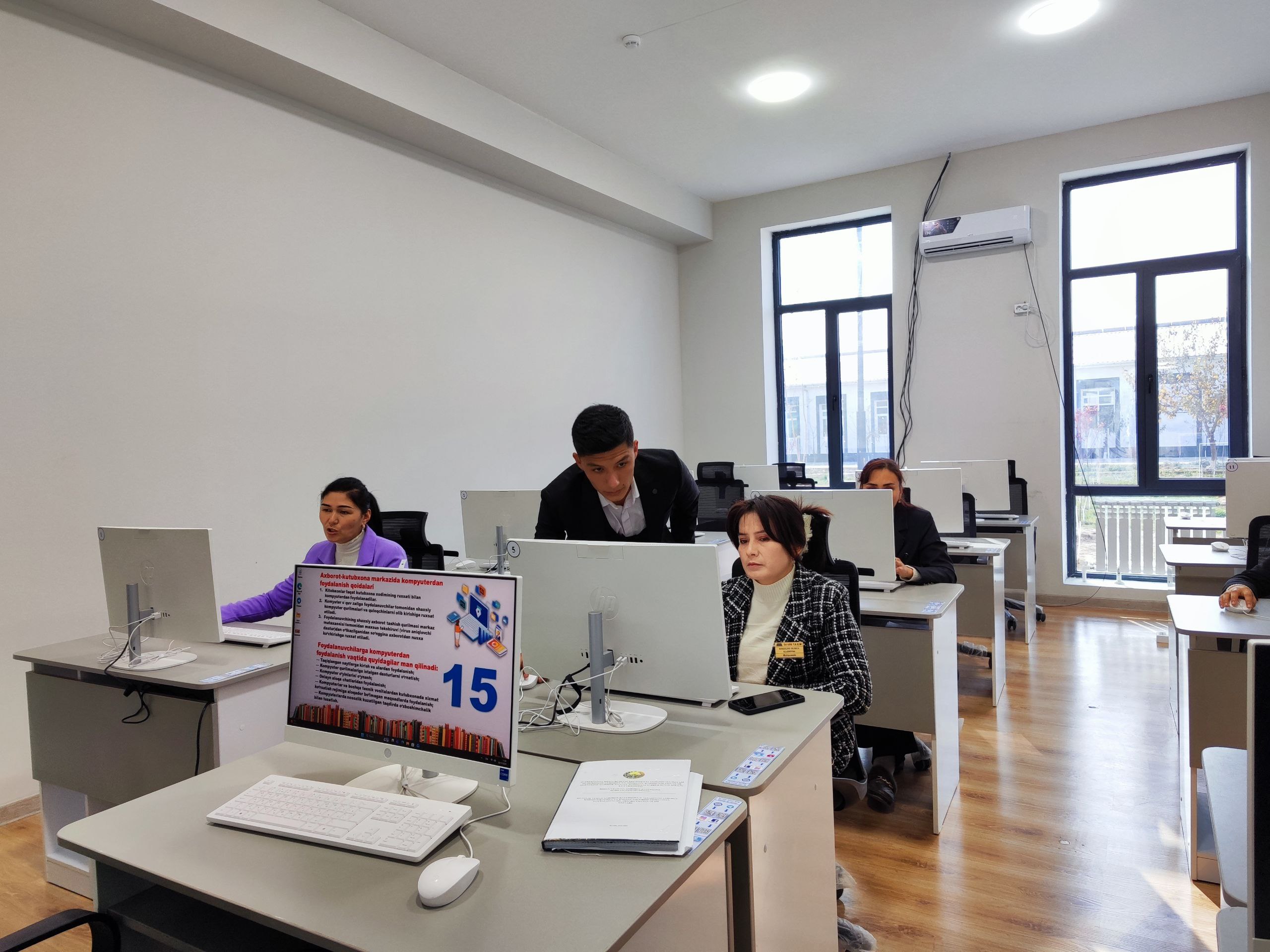TAKM xodimlarining kompyuter savodxonligini oshirish maqsadida navbatdagi mahorat darsi boʻlib oʻtdi.