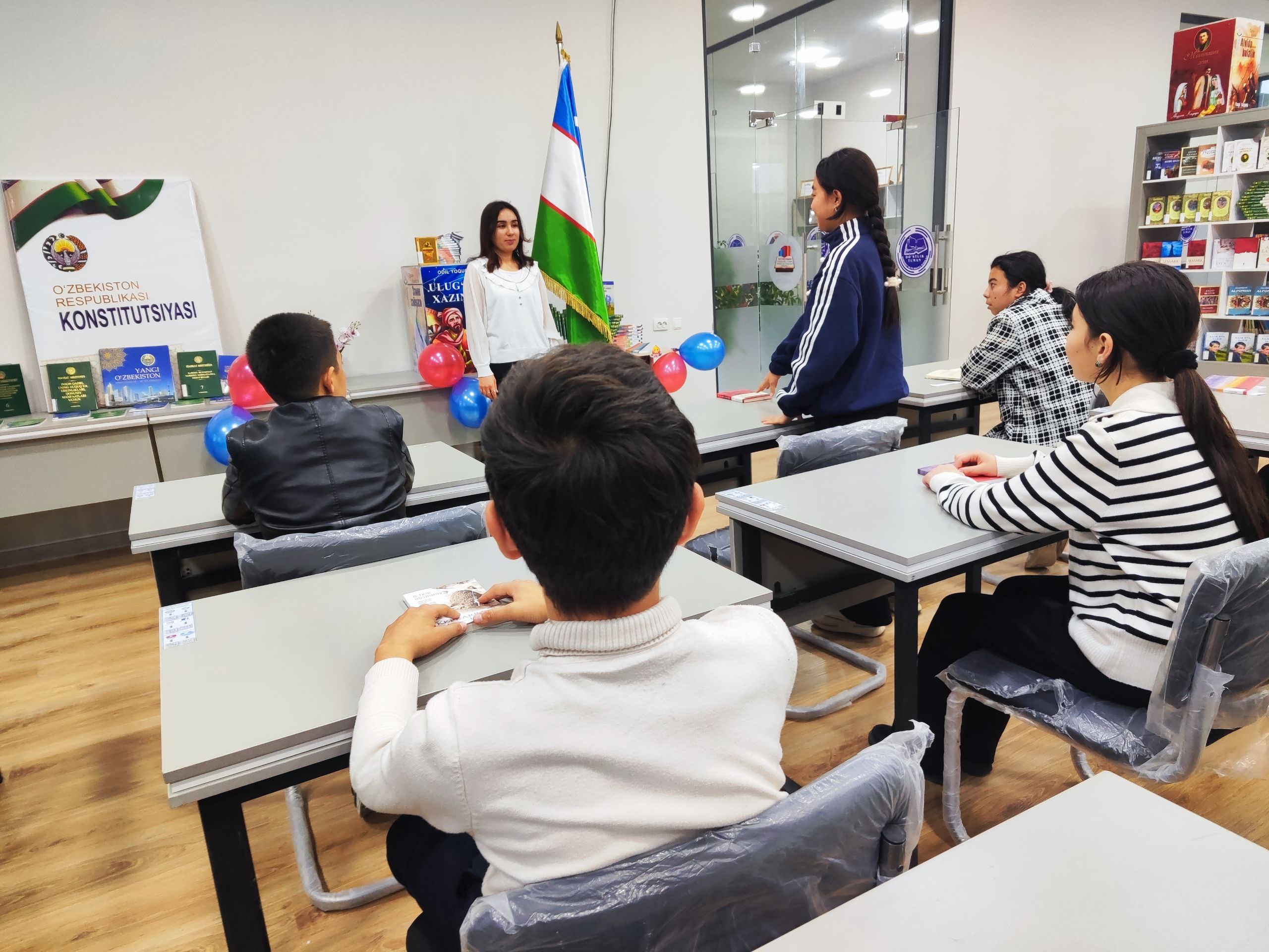 "Konstitutsiya- G'ururimsan Qomusim'' nomli tadbir tashkil qilindi.