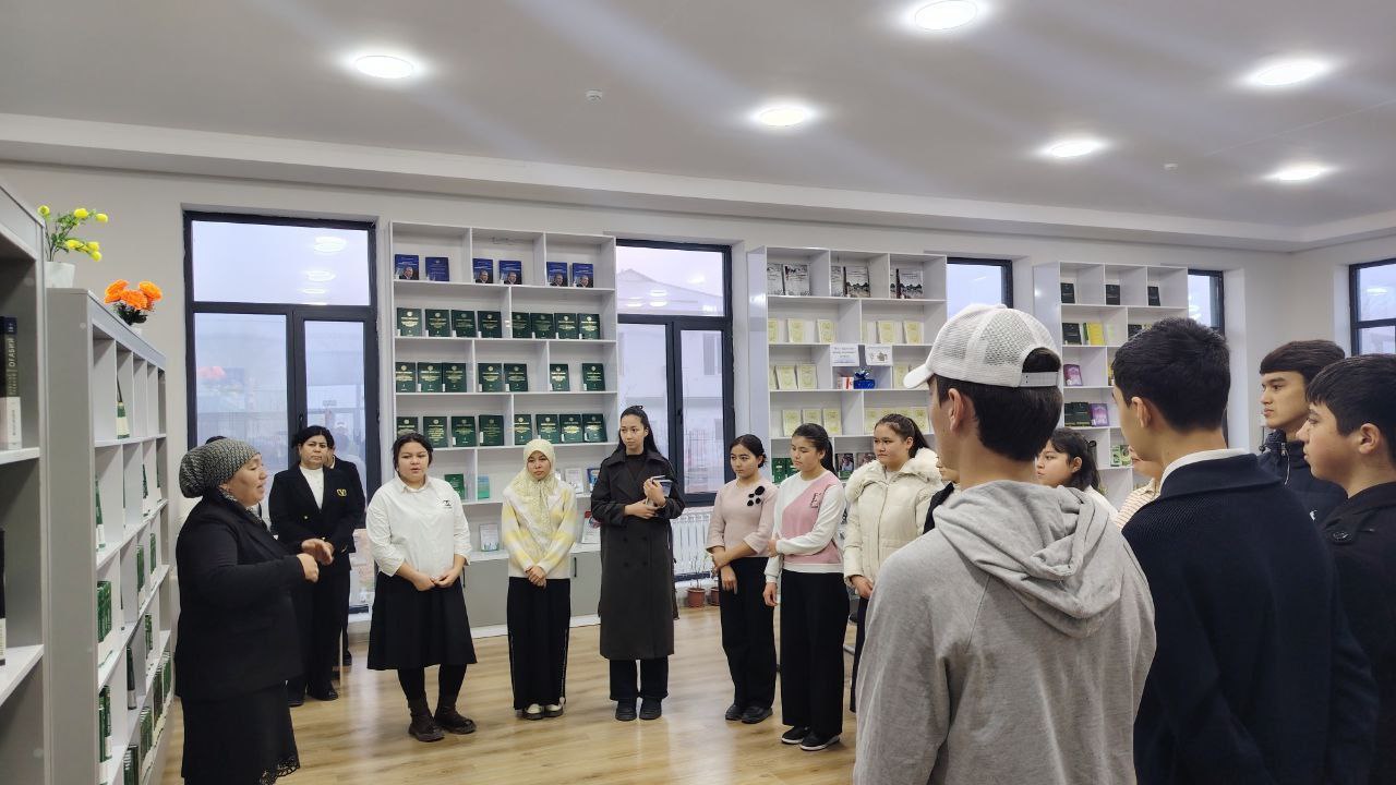 "Kitob bilan do'stlashamiz " nomli sayohat tashkil qilindi.