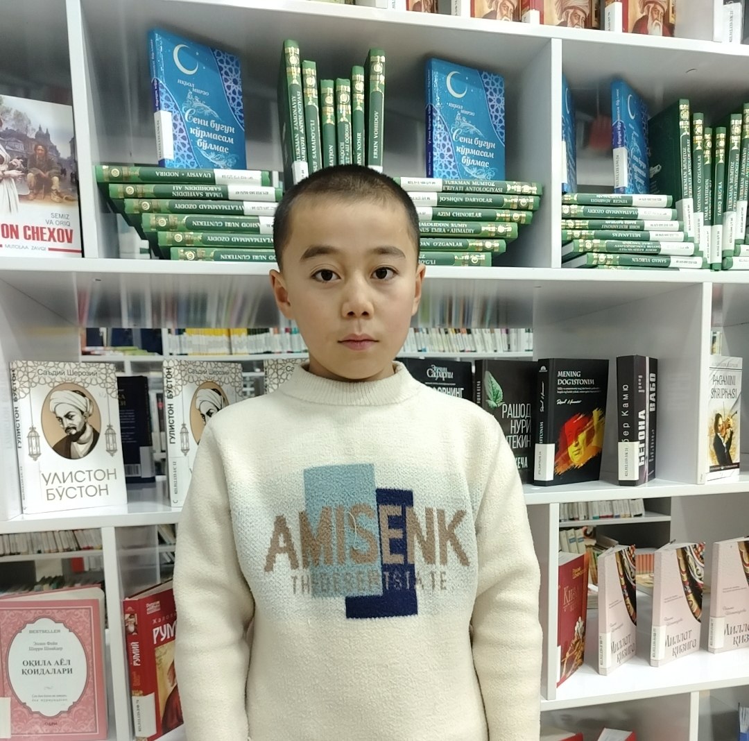 Do'stlik tuman 2-umumiy o'rta ta'lim maktabining  4-"G" sinf o'quvchisi   Karamatov Sherozbekning onajonim nomli she`ri