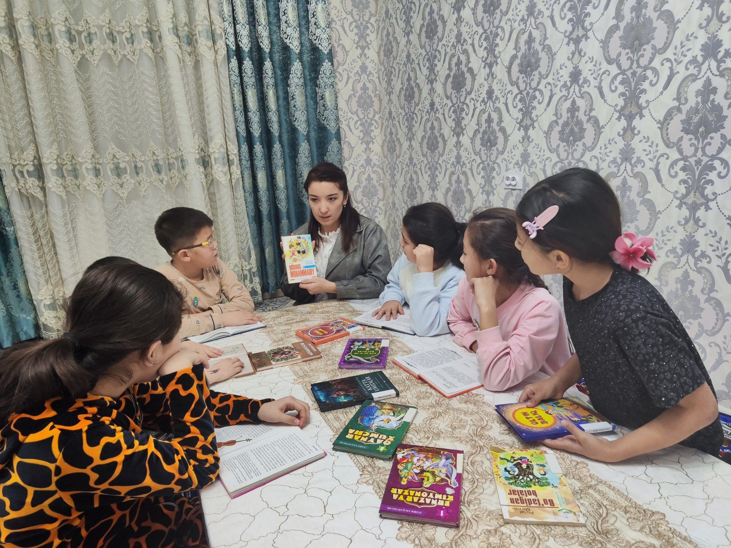 Chinobod MFYda yashovchi yosh kitobxonlar ishtirokida davra suhbati tashkil etildi.