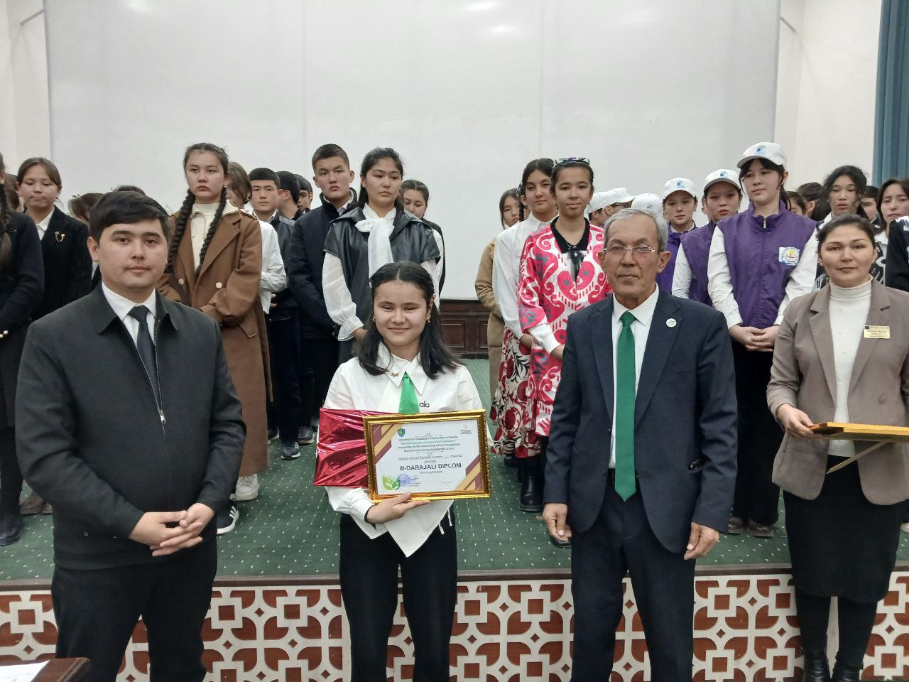 "Siz ekologiyaga oid qonunlarini bilasizmi?"  tanlovining tuman bosqichi bo‘lib o‘tdi.